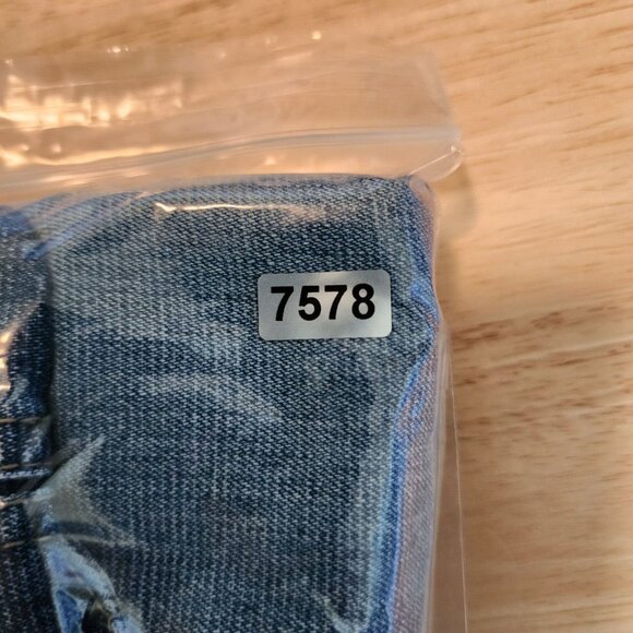 Vtg No Boundaries Women's Overall Shorts Stretch Blue Denim Raver Y2K Sz Medium - Picture 16 of 16